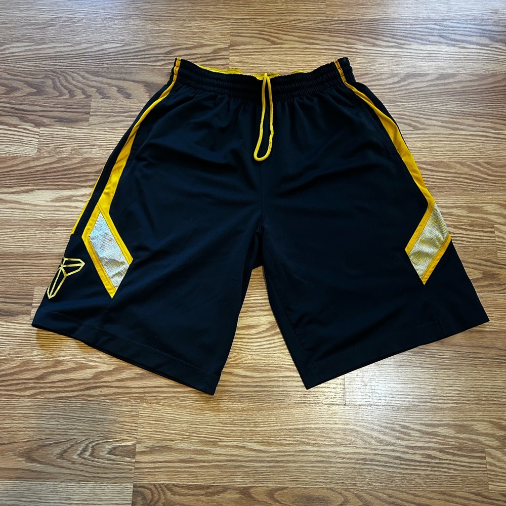 Nike Kobe Bryant Basketball Shorts Mens Large Black Yellow Dri-FIT Mamba Lakers